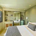 Santoroia Luxury By Caldera