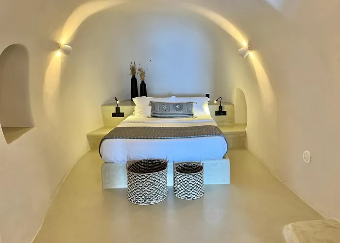 Santoroia Luxury By Caldera * Oia (Santorini)